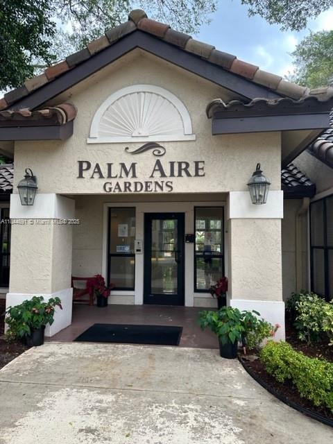 Your future home awaits with this Spacious 2/2 in the well maintained Palm Aire Gardens! Ground Floor Condo Located in Palm Aire Gardens, a Gated Community in Pompano
Beach. GATED COMMUNITY WITH ROVING SECURITY GUARD, TWO POOLS, TWO TENNIS COURTS AND GYM, CENTRALLY LOCATED CLOSE TO I-95, TURNPIKE,
SHOPPING AND DINING. WATER/SEWER INCLUDED. PET FRIENDLY WITH RESTRICTIONS. ALL ROOFS REPLACED 2020. CLUBHOUSE AND OFFICE ON SITE. DON'T
WAIT - WILL GO FAST! Easy To show!