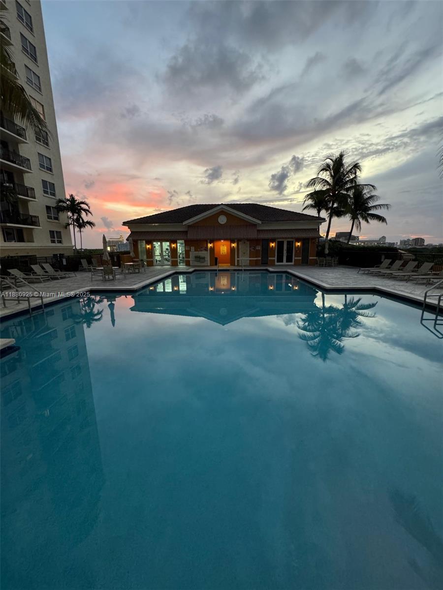 3232 SW 22nd Ter 801