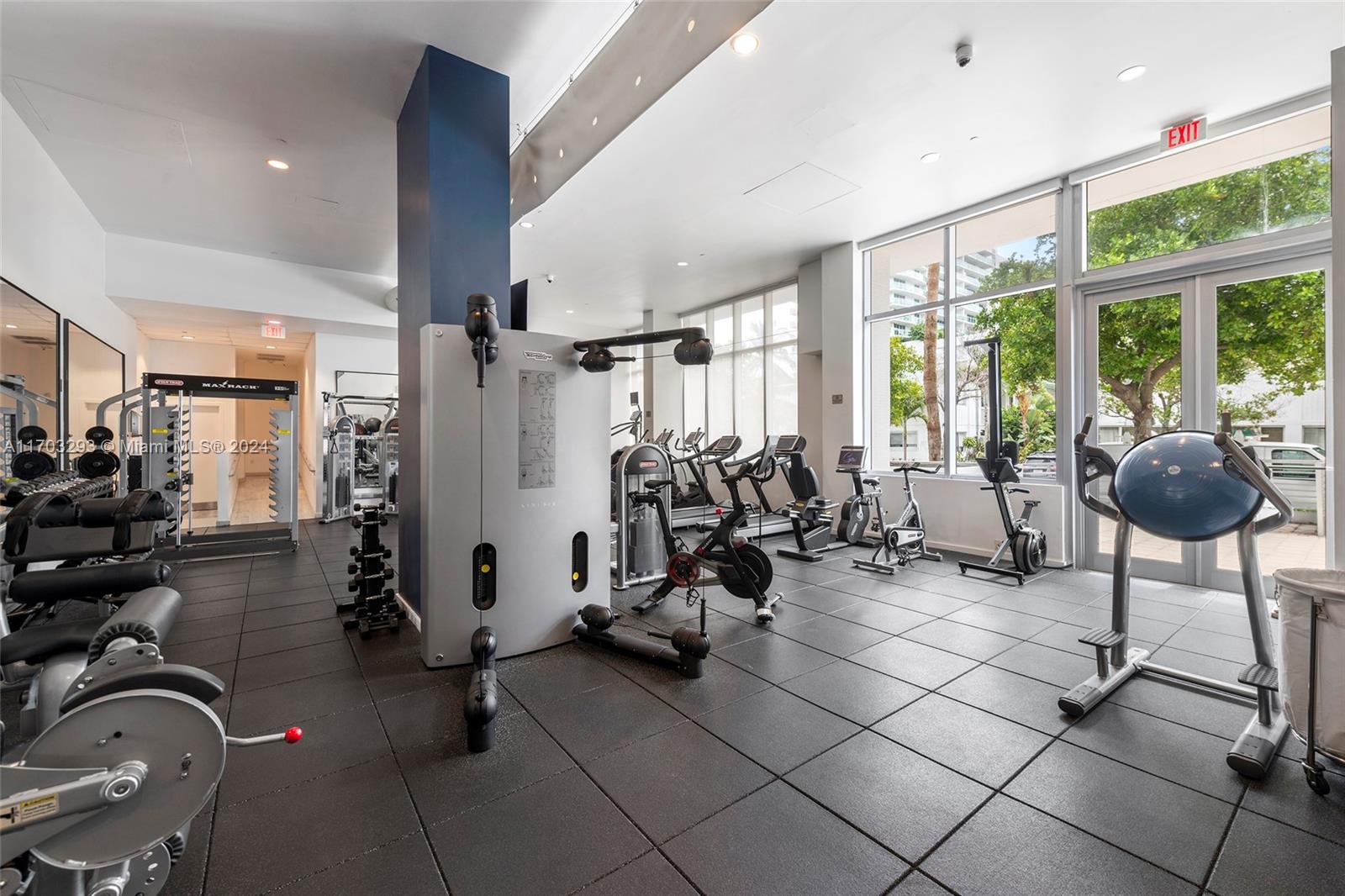 CAPRI SOUTH BEACH CONDO - Residential