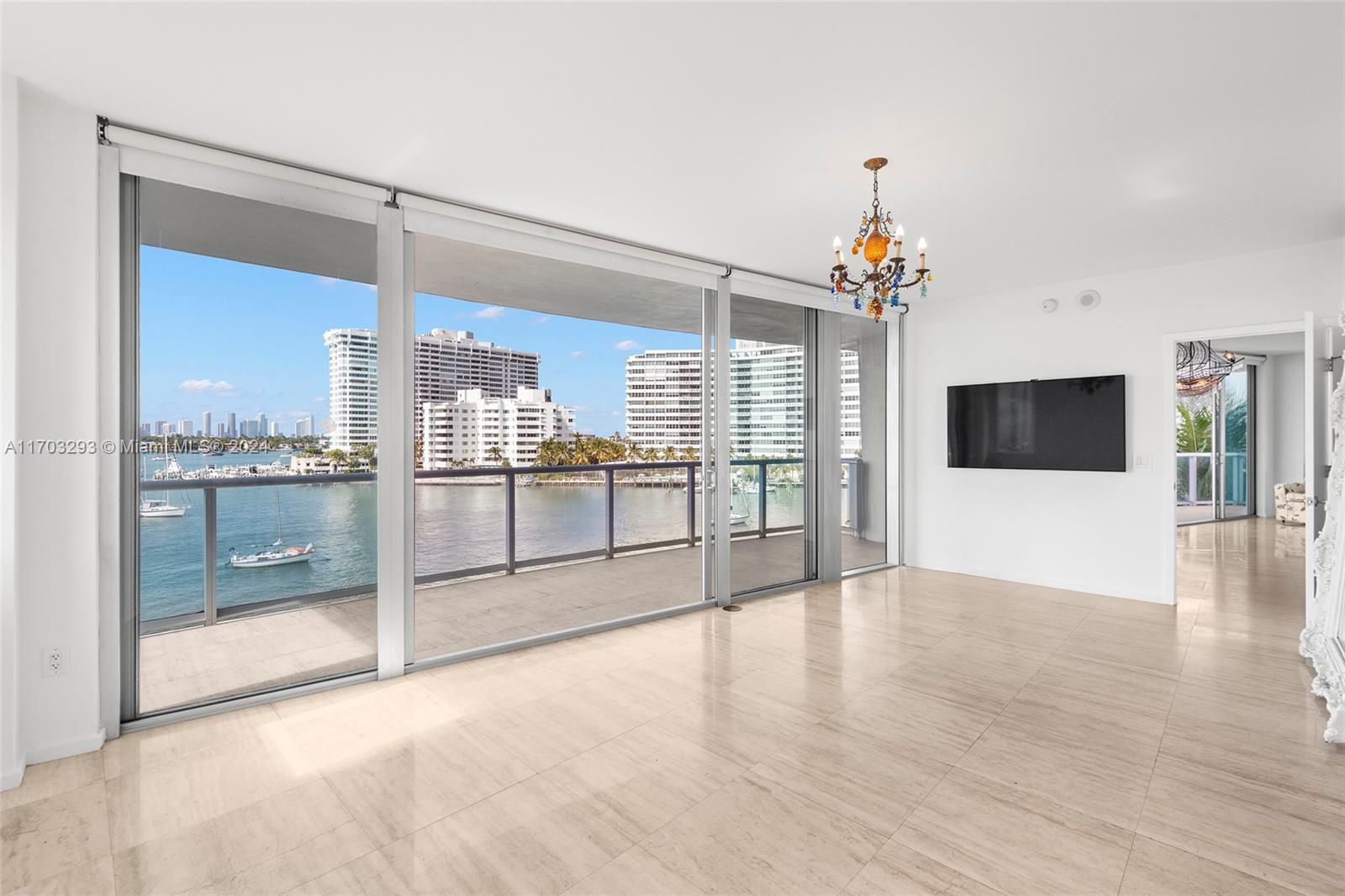 CAPRI SOUTH BEACH CONDO - Residential
