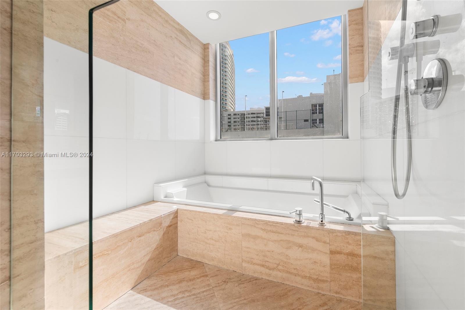 CAPRI SOUTH BEACH CONDO - Residential