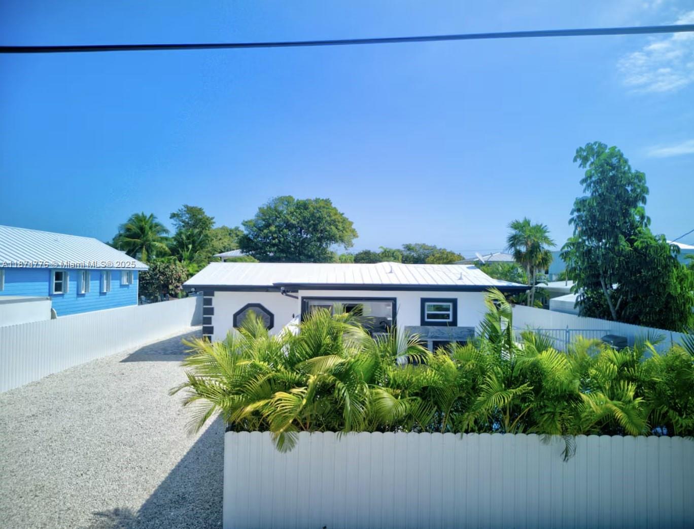 VENICE KEY VACCAS - Residential