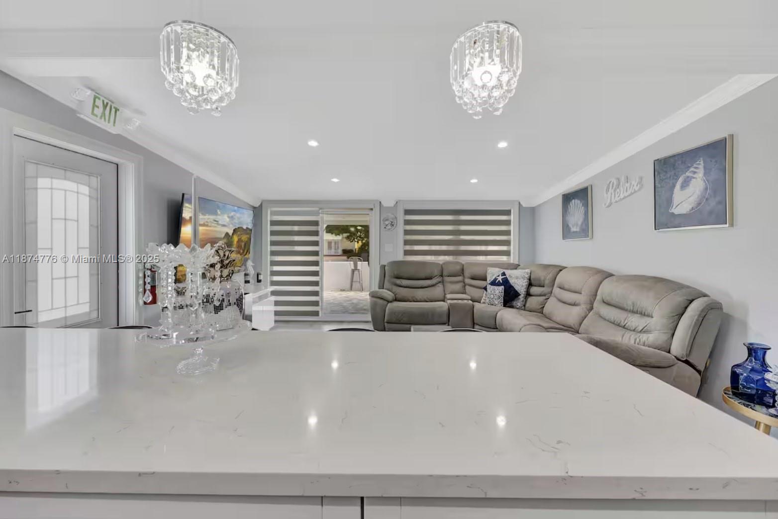 VENICE KEY VACCAS - Residential