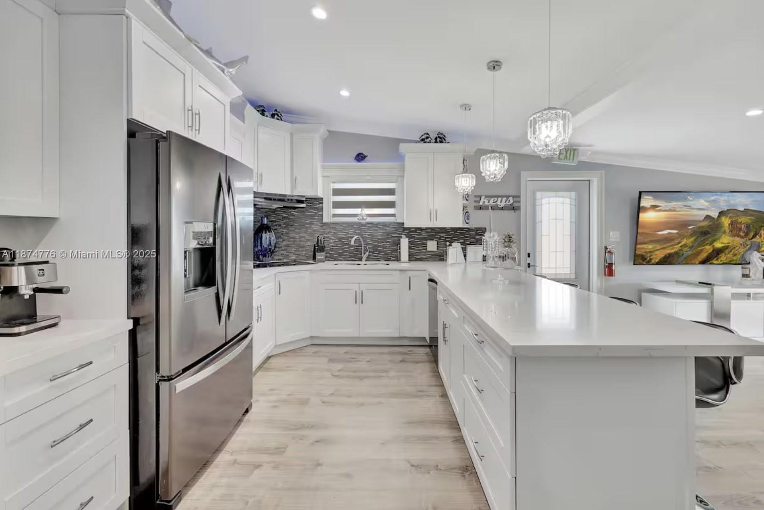 VENICE KEY VACCAS - Residential