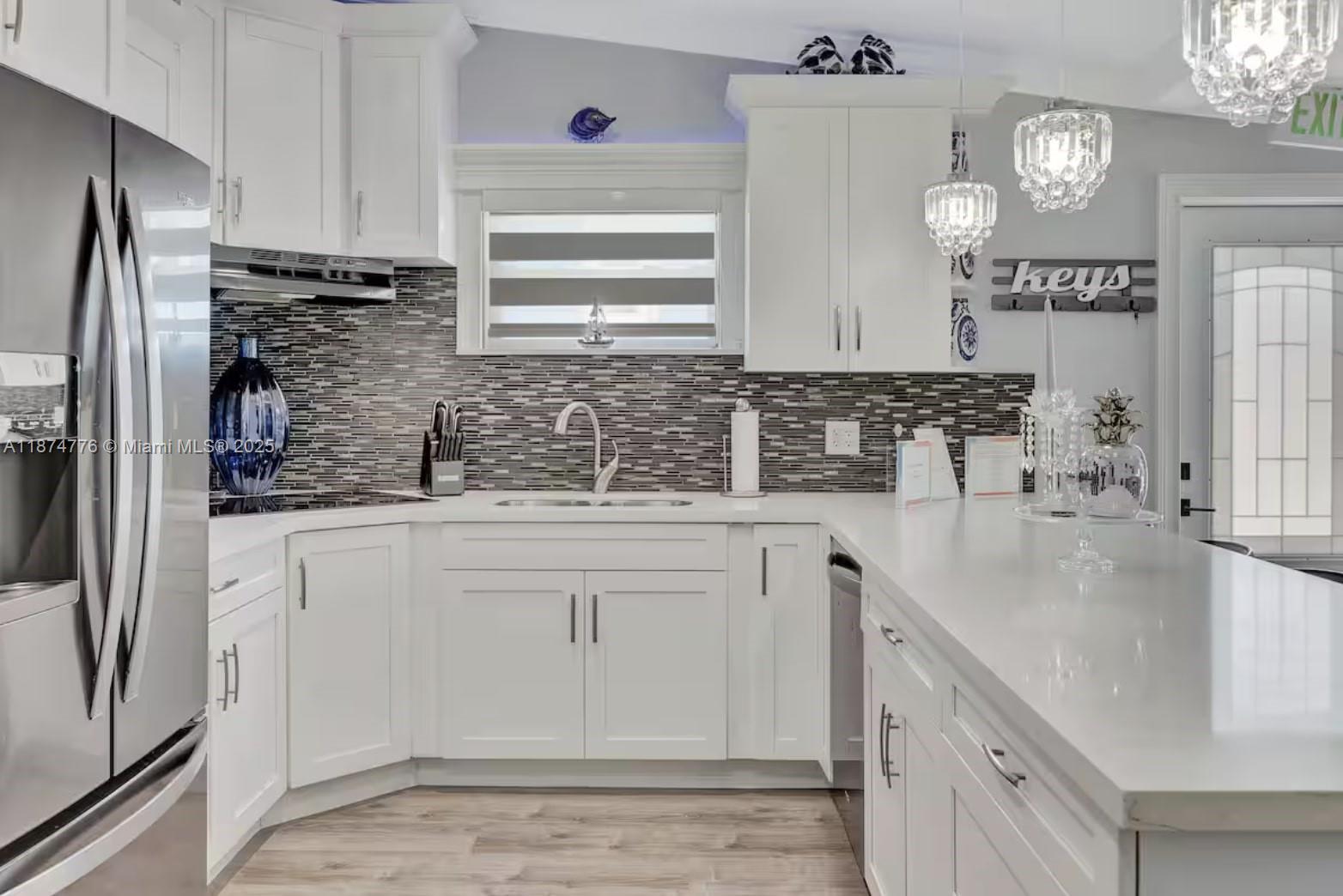 VENICE KEY VACCAS - Residential