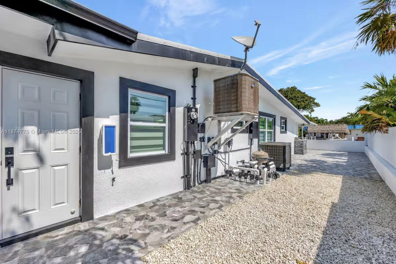 VENICE KEY VACCAS - Residential