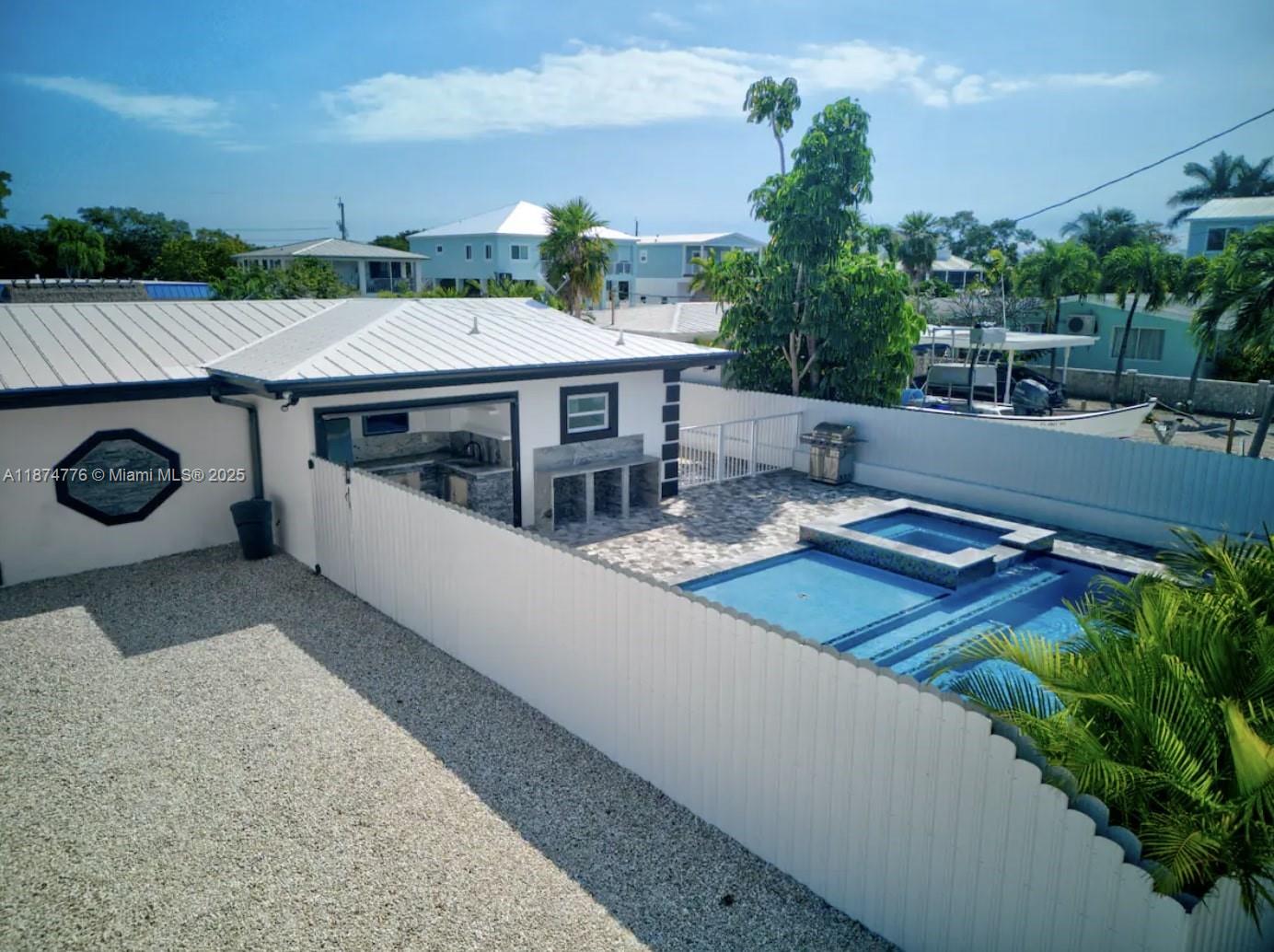 VENICE KEY VACCAS - Residential