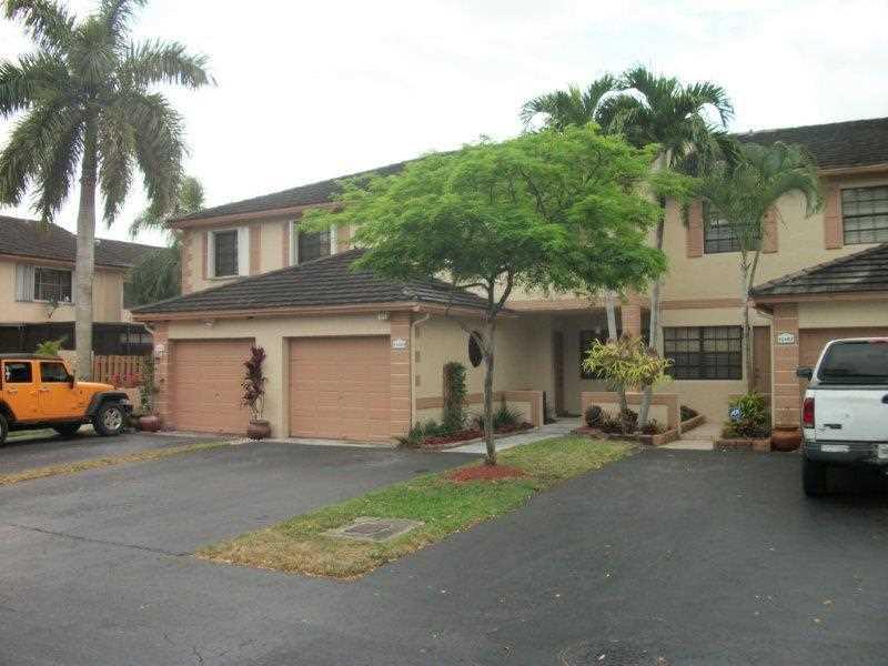 LA MAISON AT THE HAMMOCKS - Residential Lease