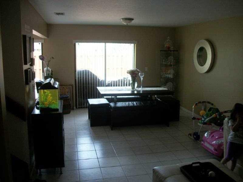 LA MAISON AT THE HAMMOCKS - Residential Lease