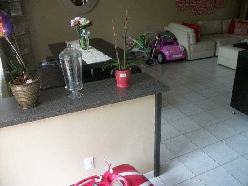 LA MAISON AT THE HAMMOCKS - Residential Lease