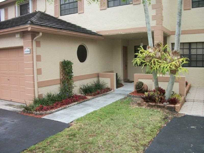 LA MAISON AT THE HAMMOCKS - Residential Lease