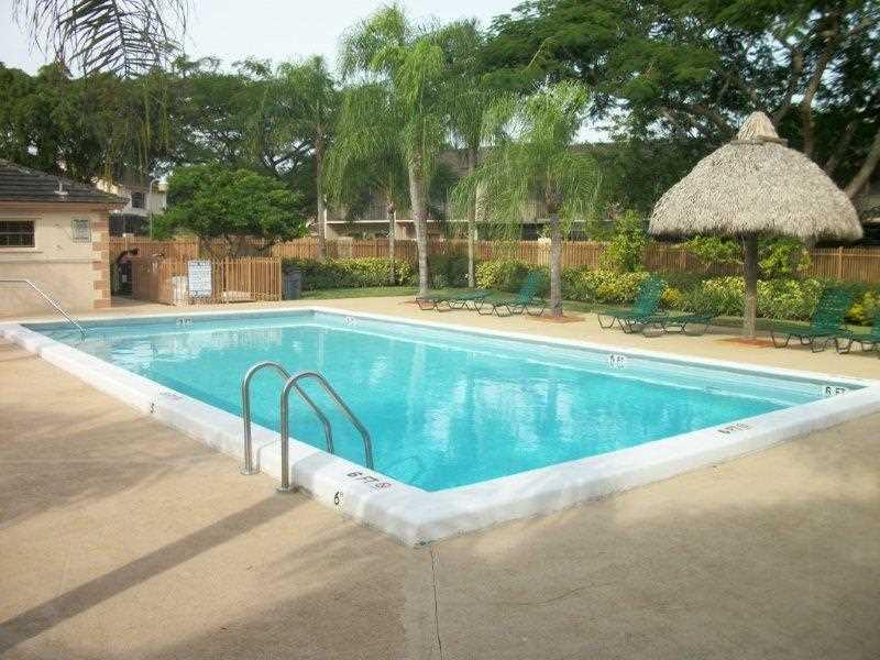 LA MAISON AT THE HAMMOCKS - Residential Lease