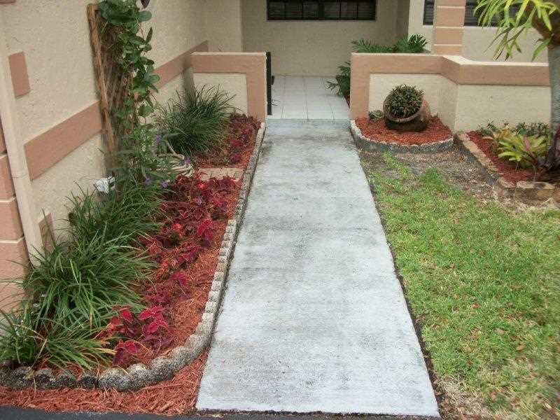 LA MAISON AT THE HAMMOCKS - Residential Lease