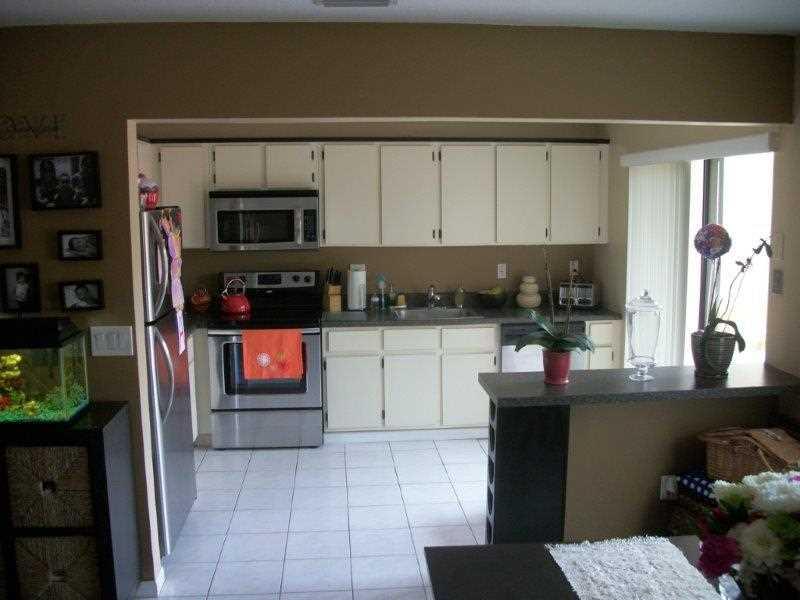 LA MAISON AT THE HAMMOCKS - Residential Lease