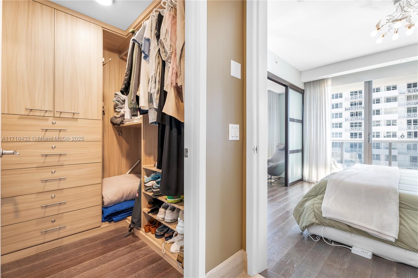 MEI CONDO - Residential