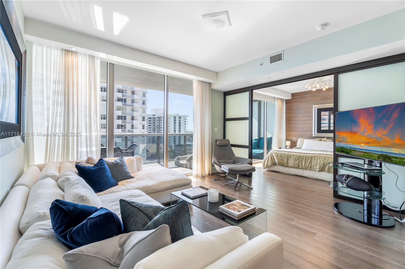 MEI CONDO - Residential