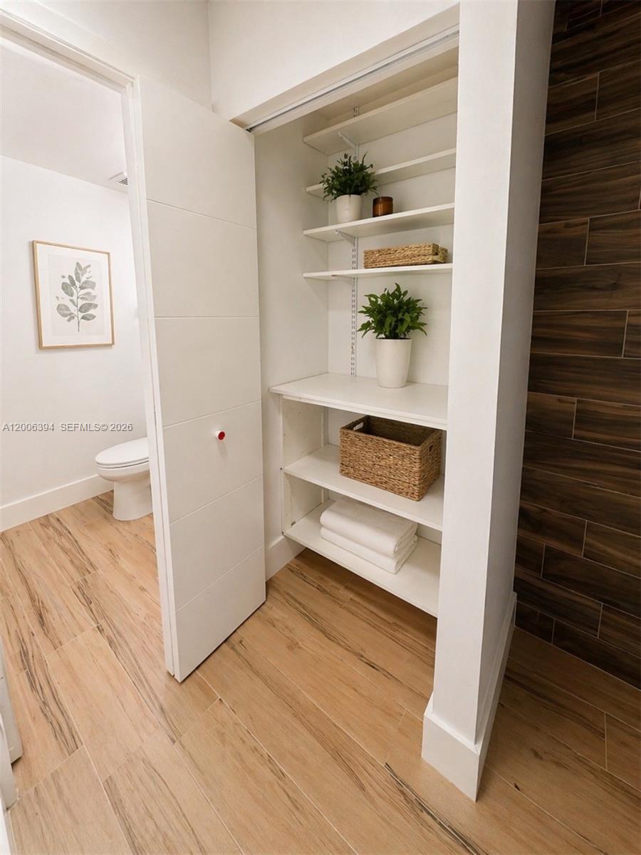 THE GABLES III TOWNHOMES - Residential Lease