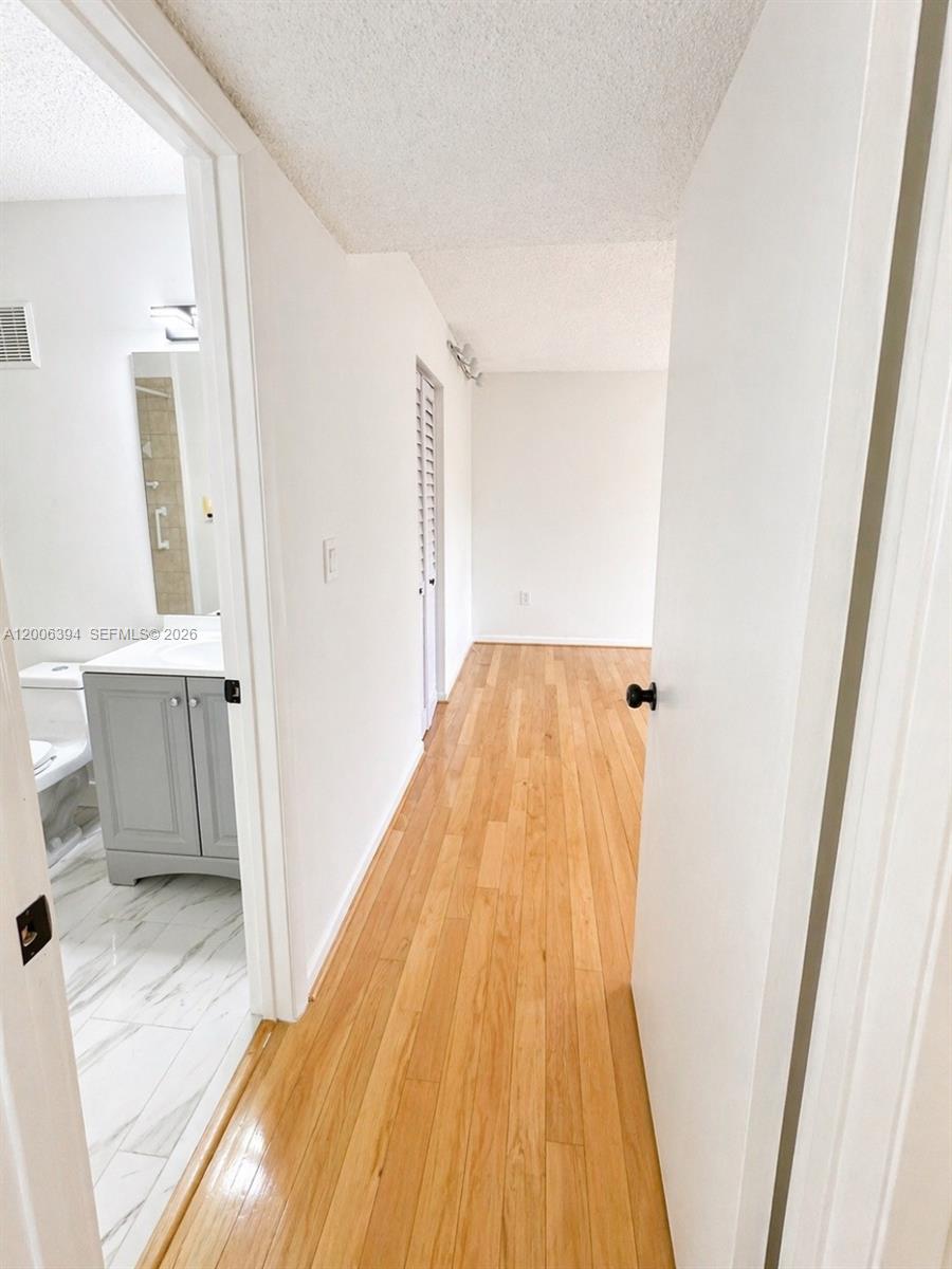 THE GABLES III TOWNHOMES - Residential Lease