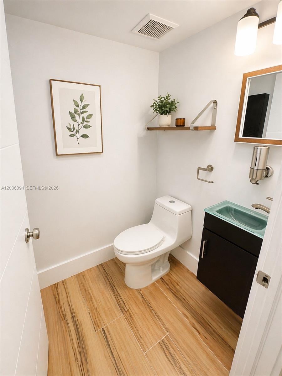 THE GABLES III TOWNHOMES - Residential Lease