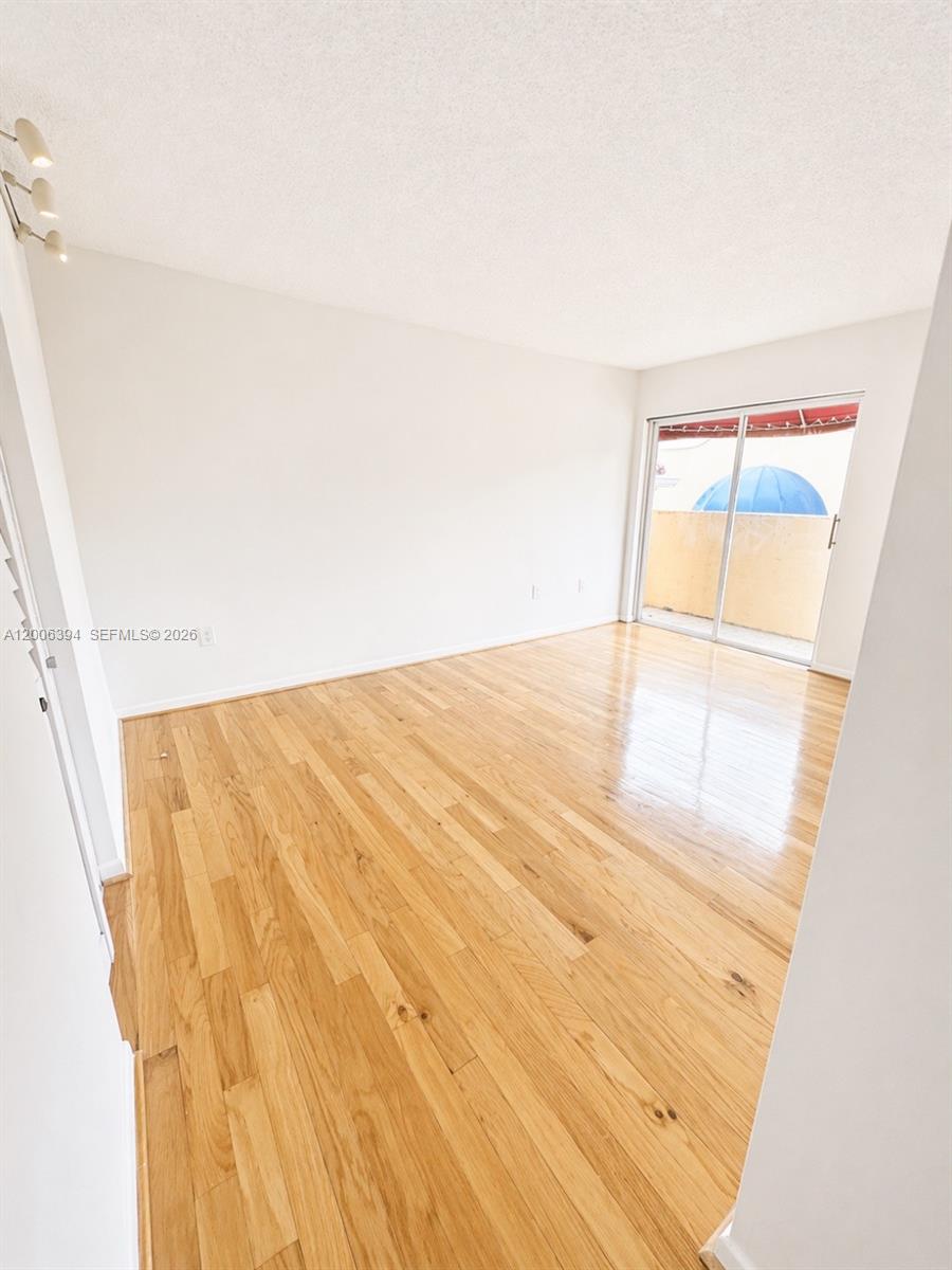 THE GABLES III TOWNHOMES - Residential Lease