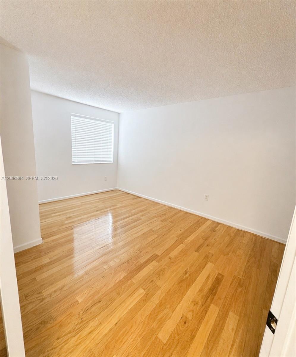 THE GABLES III TOWNHOMES - Residential Lease