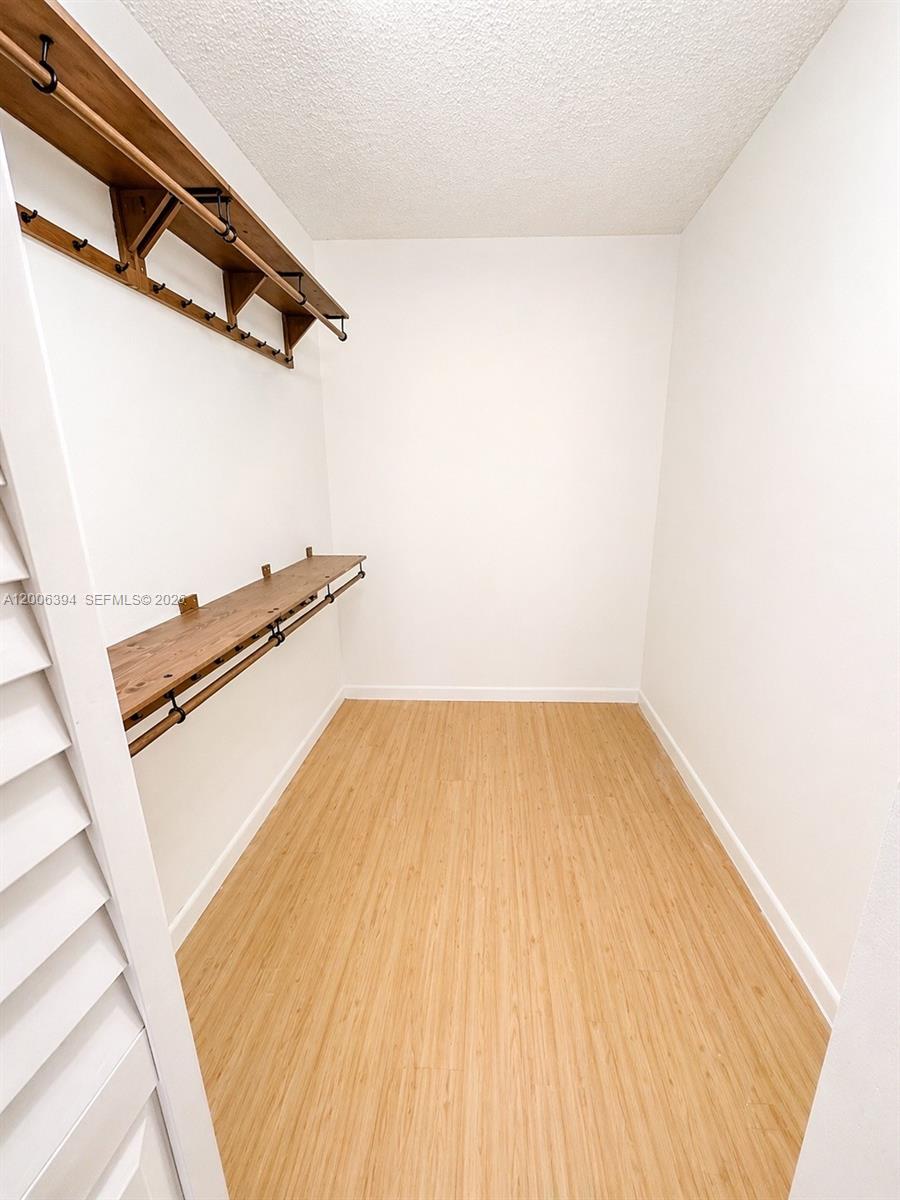 THE GABLES III TOWNHOMES - Residential Lease