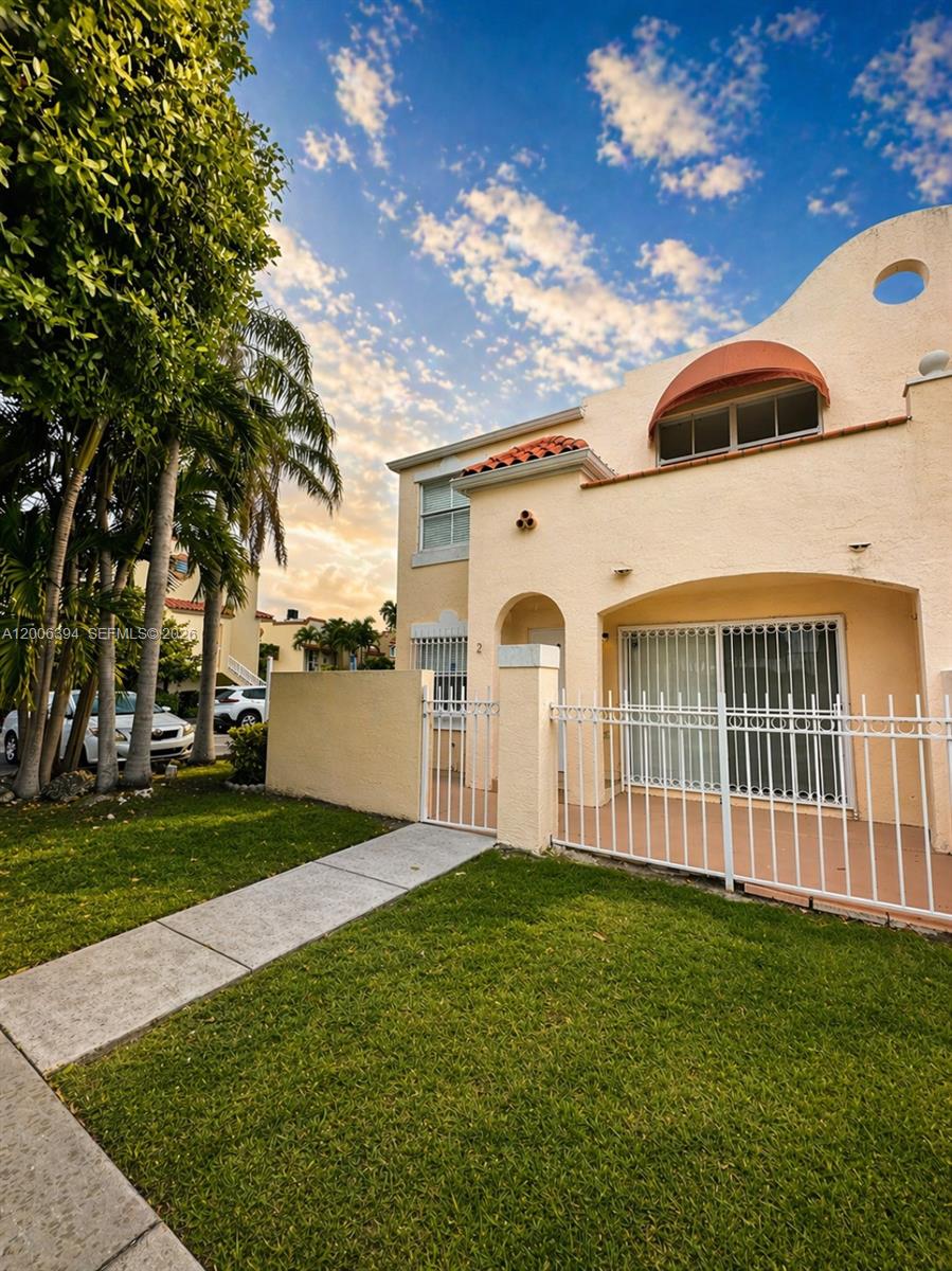 THE GABLES III TOWNHOMES - Residential Lease