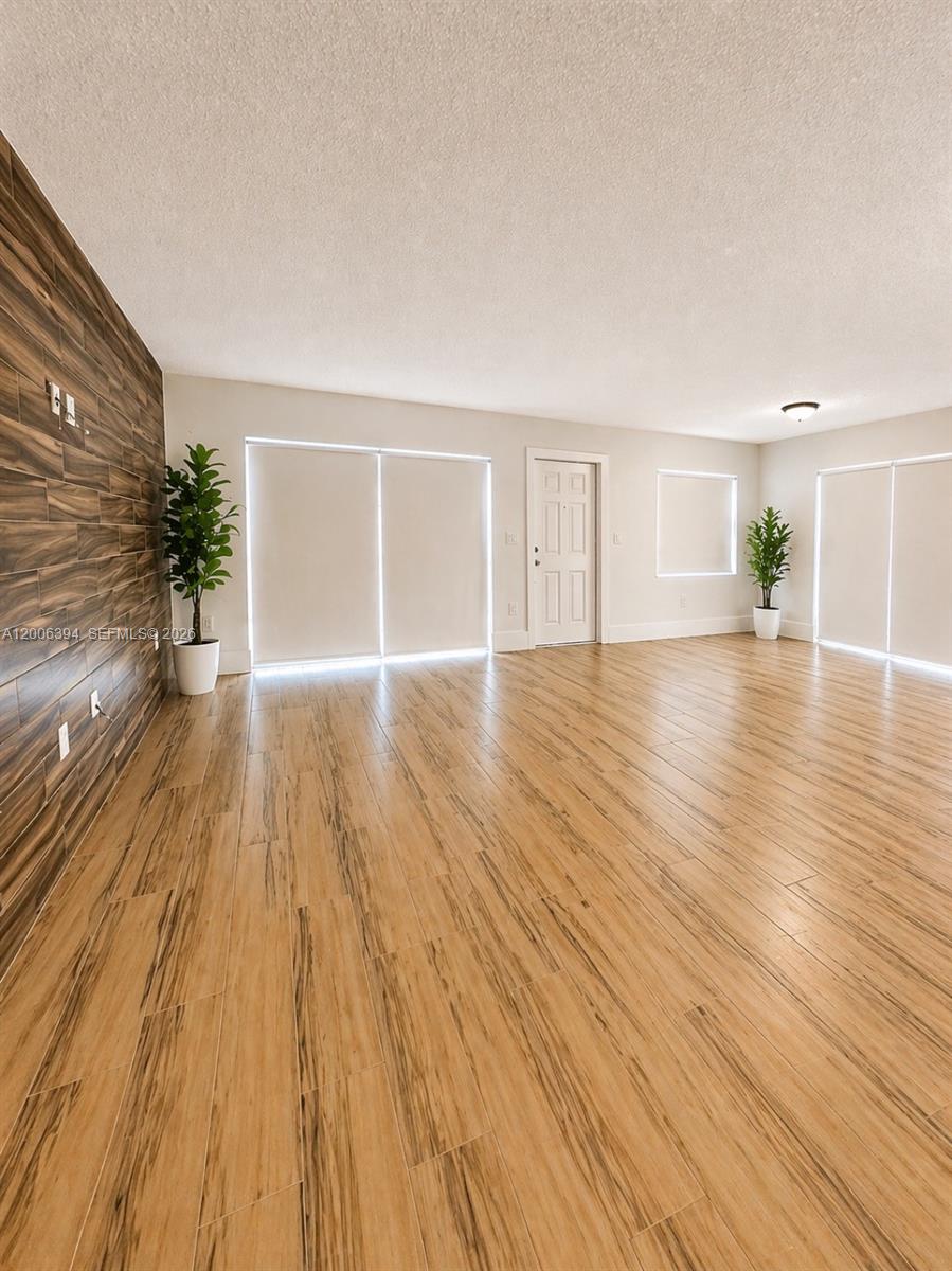 THE GABLES III TOWNHOMES - Residential Lease