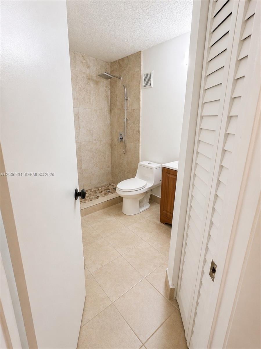 THE GABLES III TOWNHOMES - Residential Lease