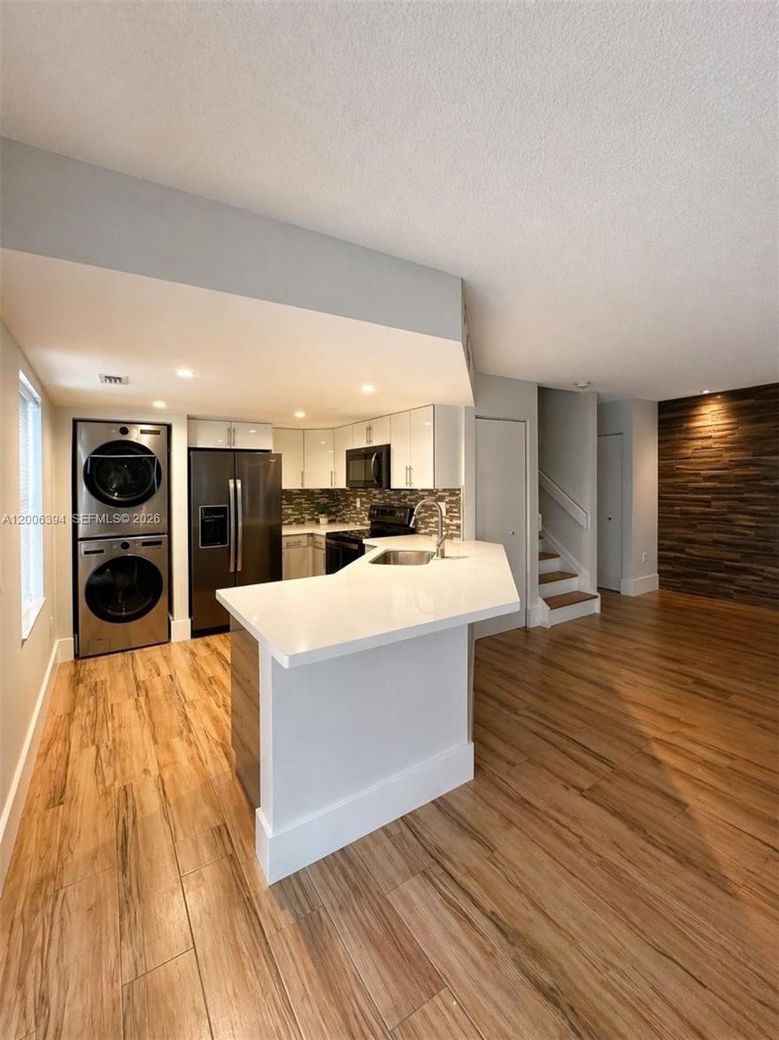 Beautiful and spacious 3-bedroom, 2.5-bath townhouse located in a quiet and well-maintained community in the heart of Miami. This property features a functional layout, bright living areas, and a private outdoor space perfect for relaxing or entertaining. Conveniently located near major highways, shopping centers, restaurants, and schools. Fast approval process. Move-in ready. Don’t miss this opportunity!