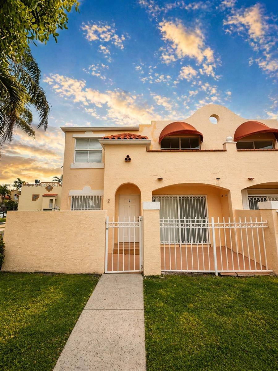 THE GABLES III TOWNHOMES - Residential Lease