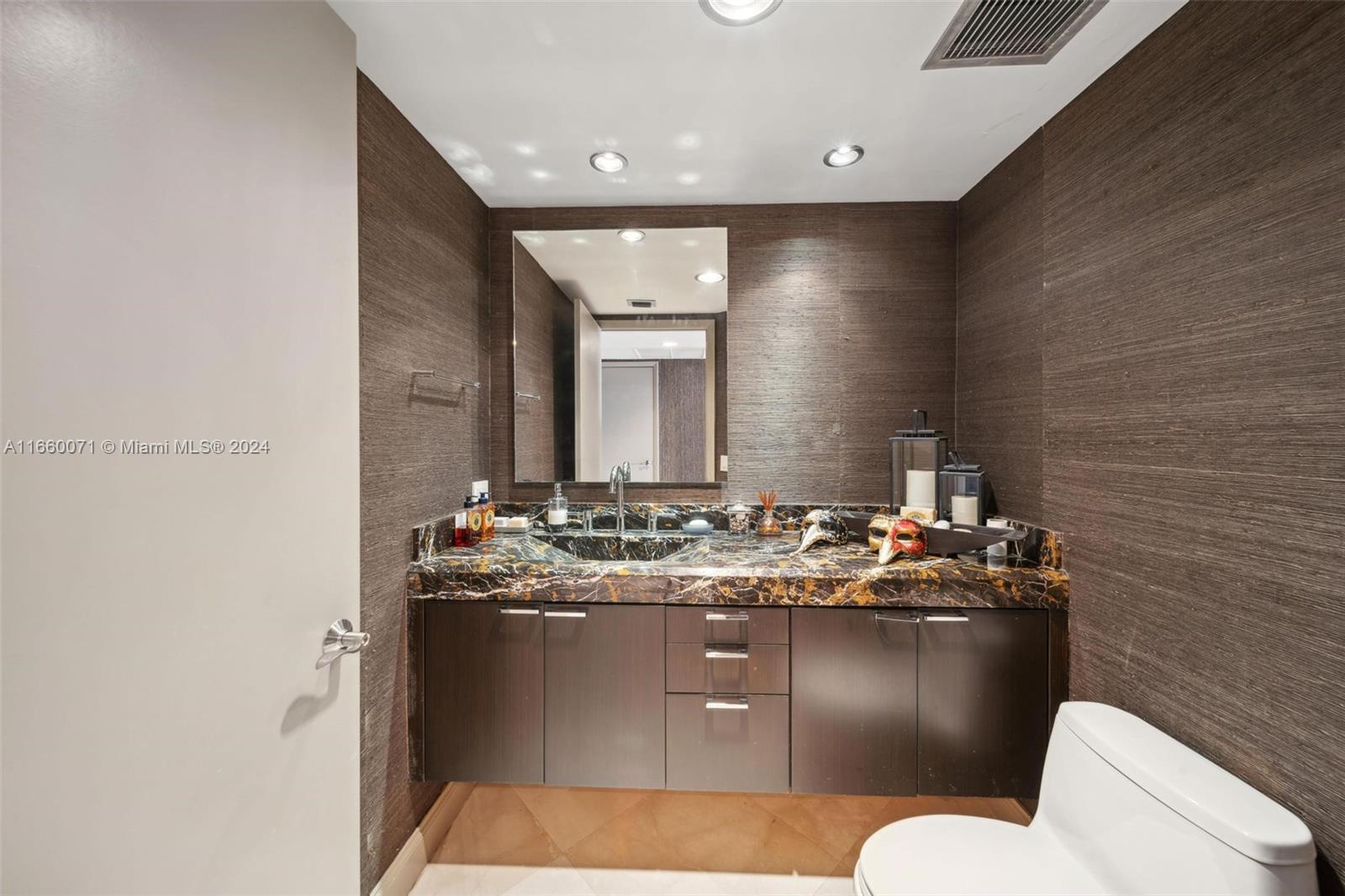 OCEAN THREE CONDO - Residential
