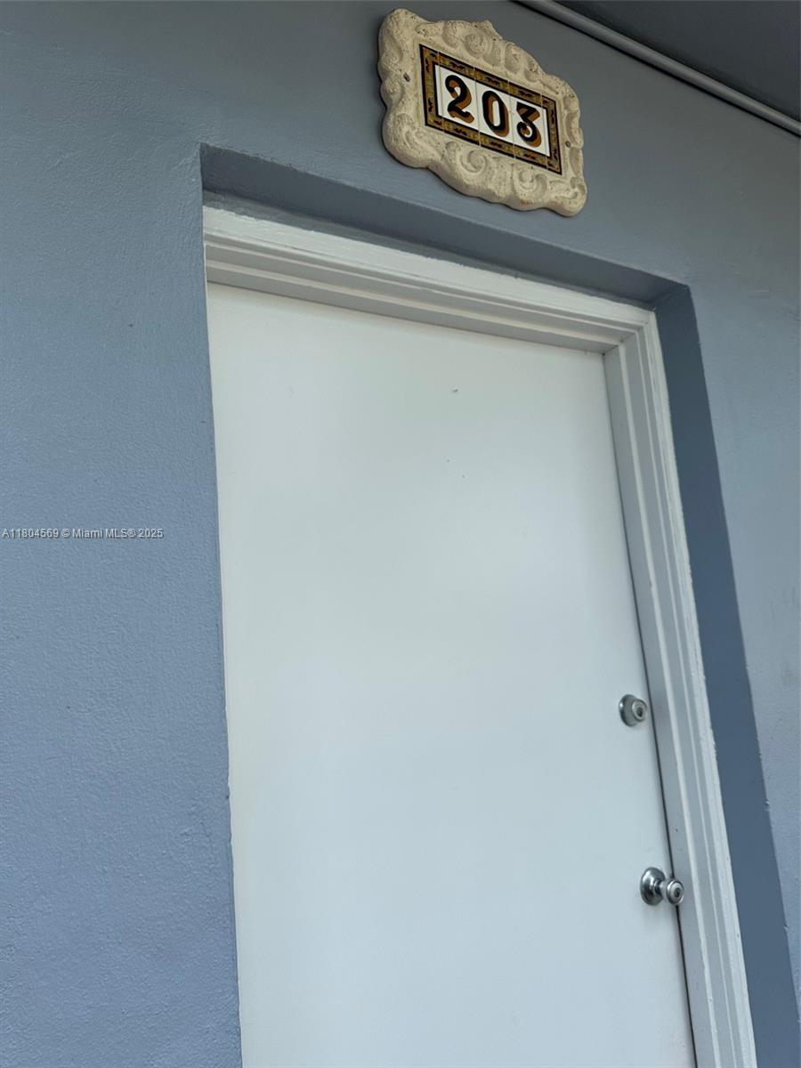 Property for Sale at Address Not Disclosed, Hallandale Beach, Broward County, Florida - Bedrooms: 2 
Bathrooms: 1  - $179,900