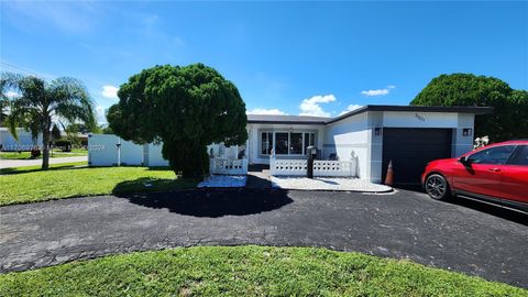 A home in Lauderdale Lakes