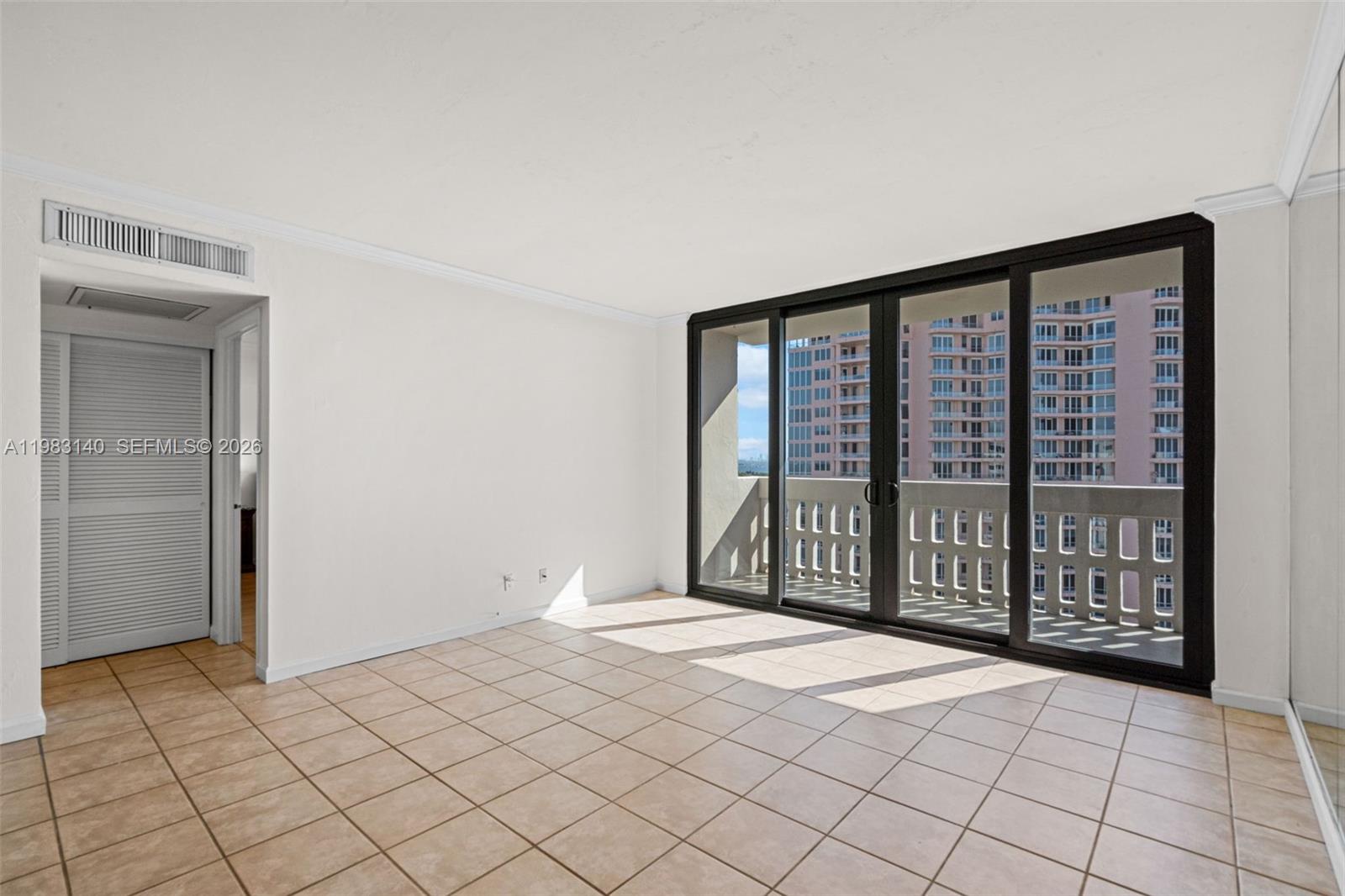 GABLES WATERWAY TOWERS CO - Residential Lease