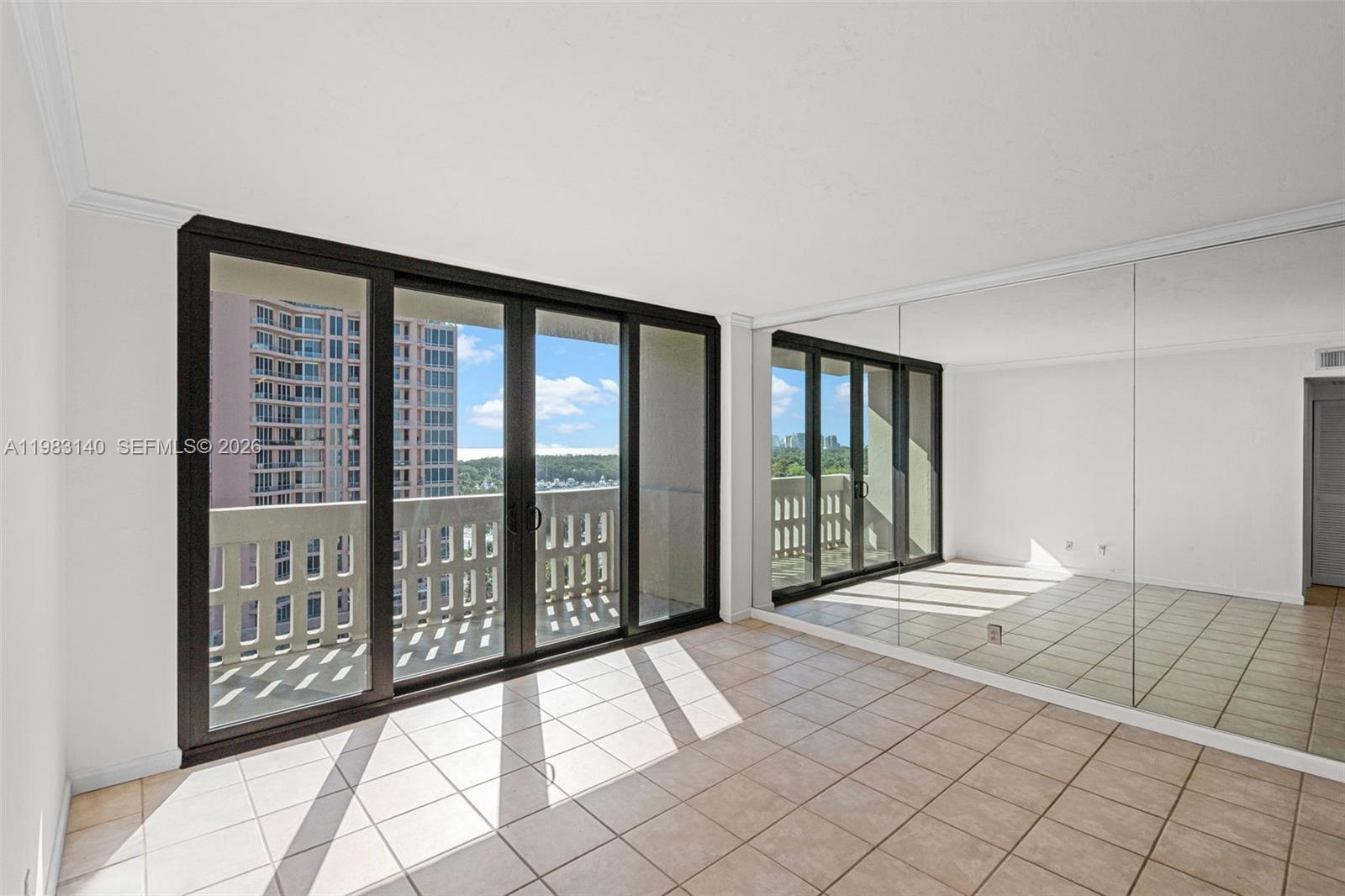 GABLES WATERWAY TOWERS CO - Residential Lease