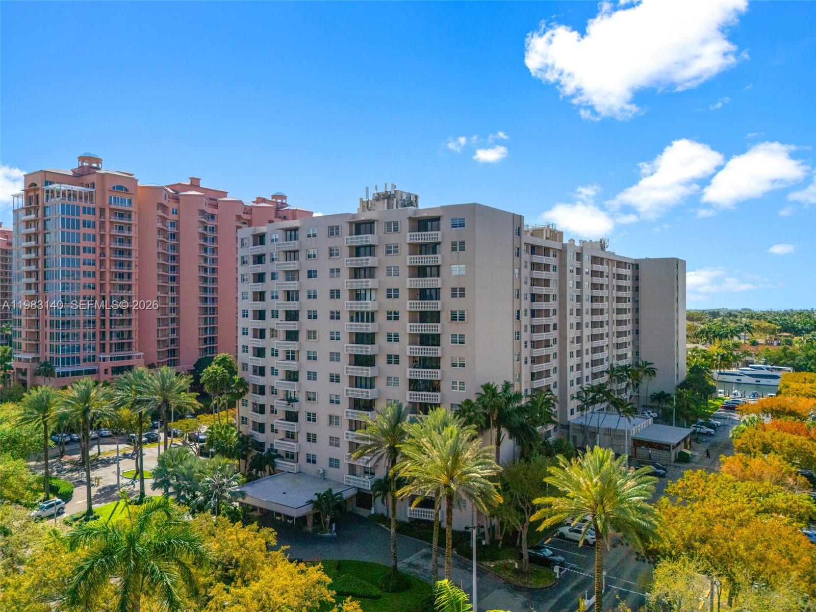 GABLES WATERWAY TOWERS CO - Residential Lease