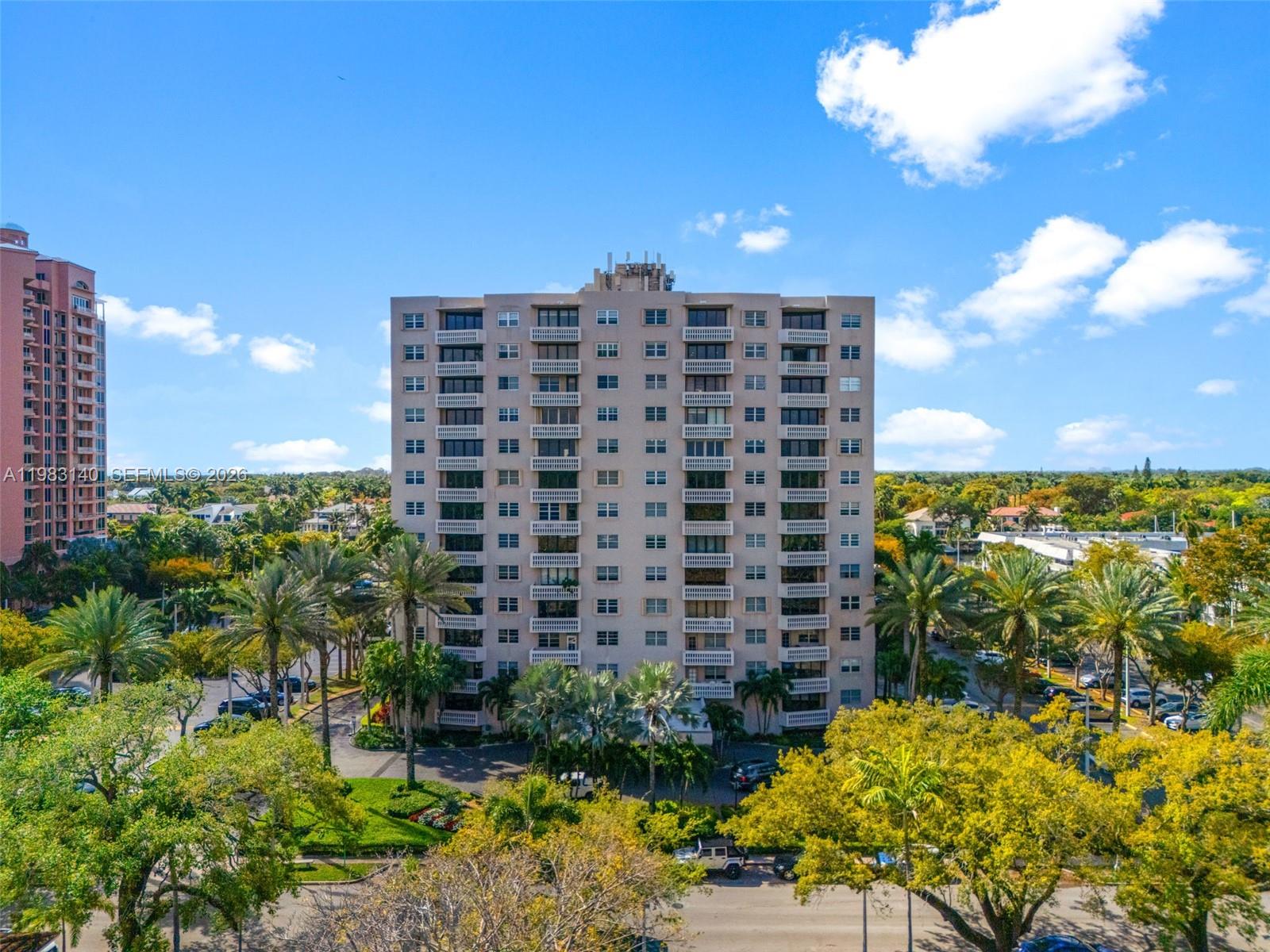 GABLES WATERWAY TOWERS CO - Residential Lease