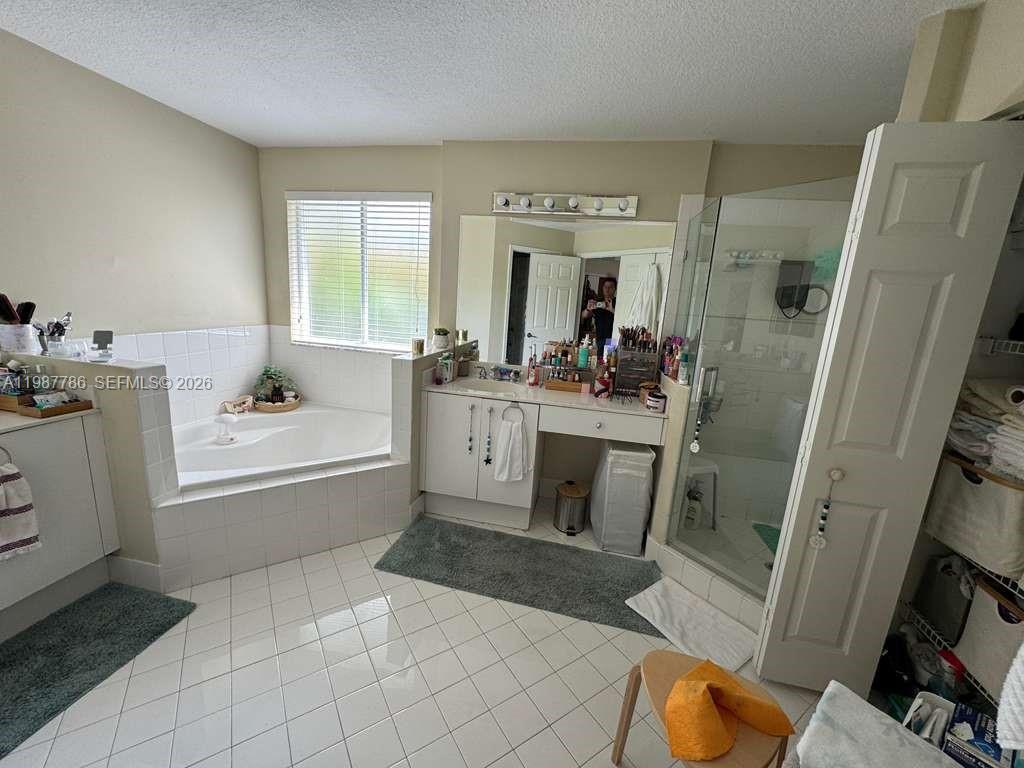 DORAL ISLES ST LUCIA - Residential Lease