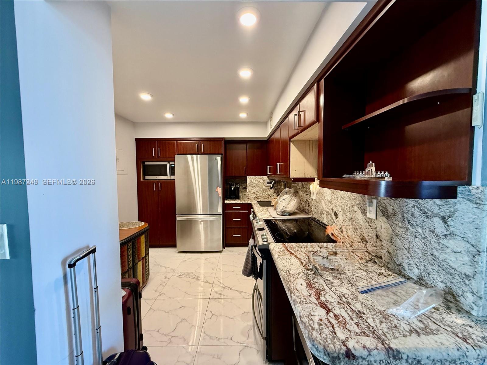 PARKER DORADO CONDO - Residential