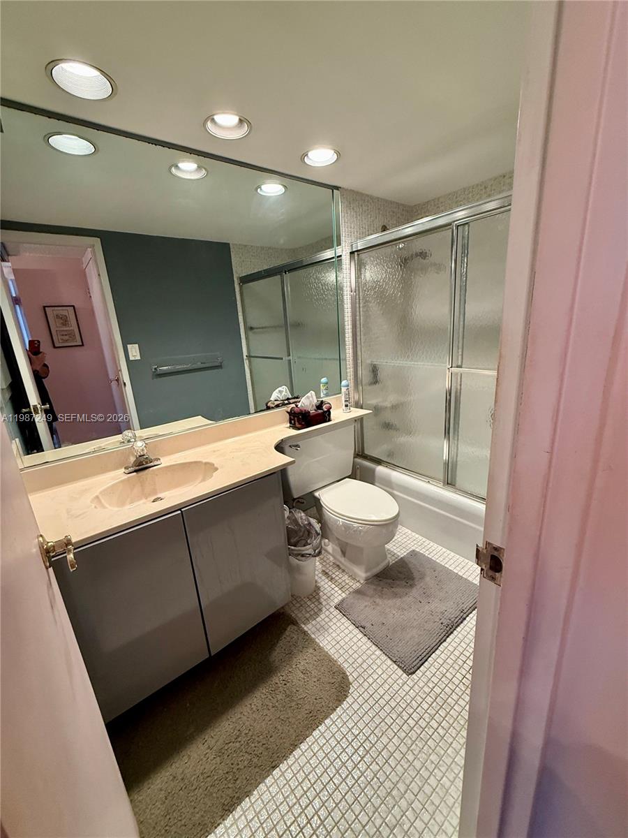 PARKER DORADO CONDO - Residential