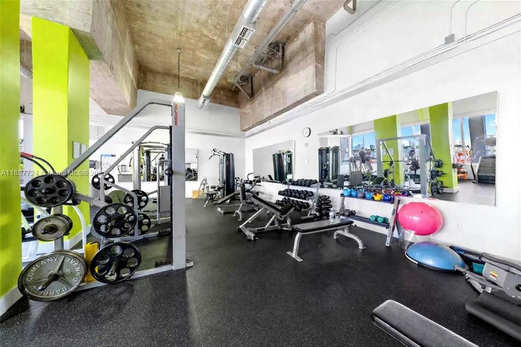 BAYVIEW TERR CONDO - Residential