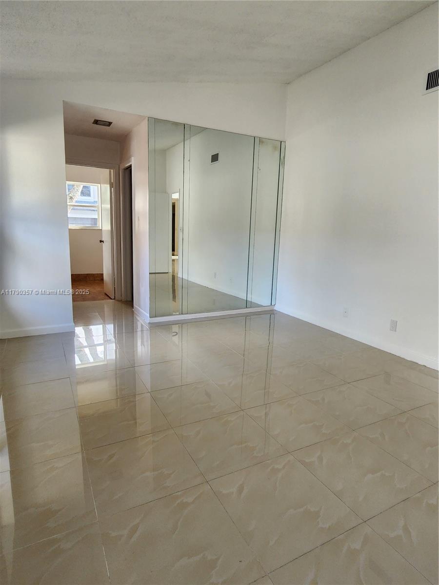 COUNTRYSIDE WEST - Residential