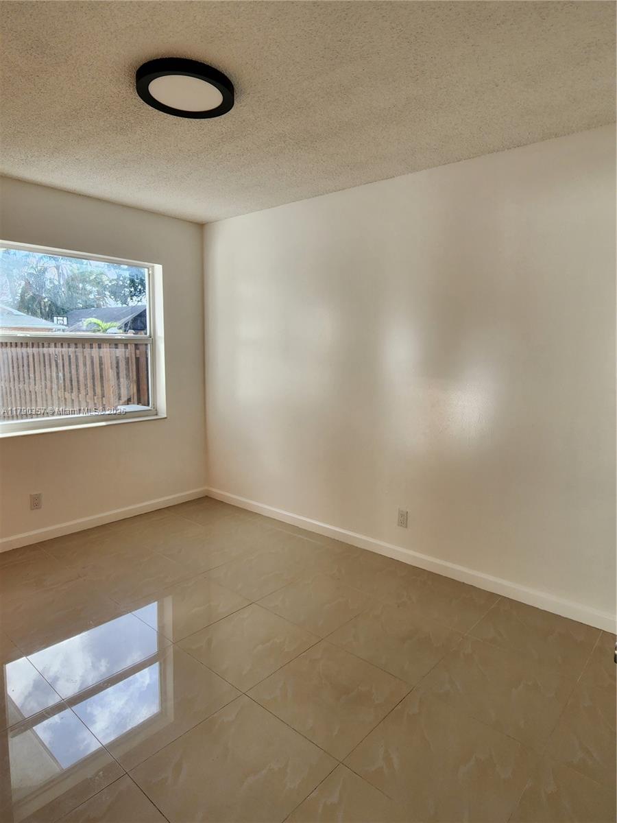 COUNTRYSIDE WEST - Residential