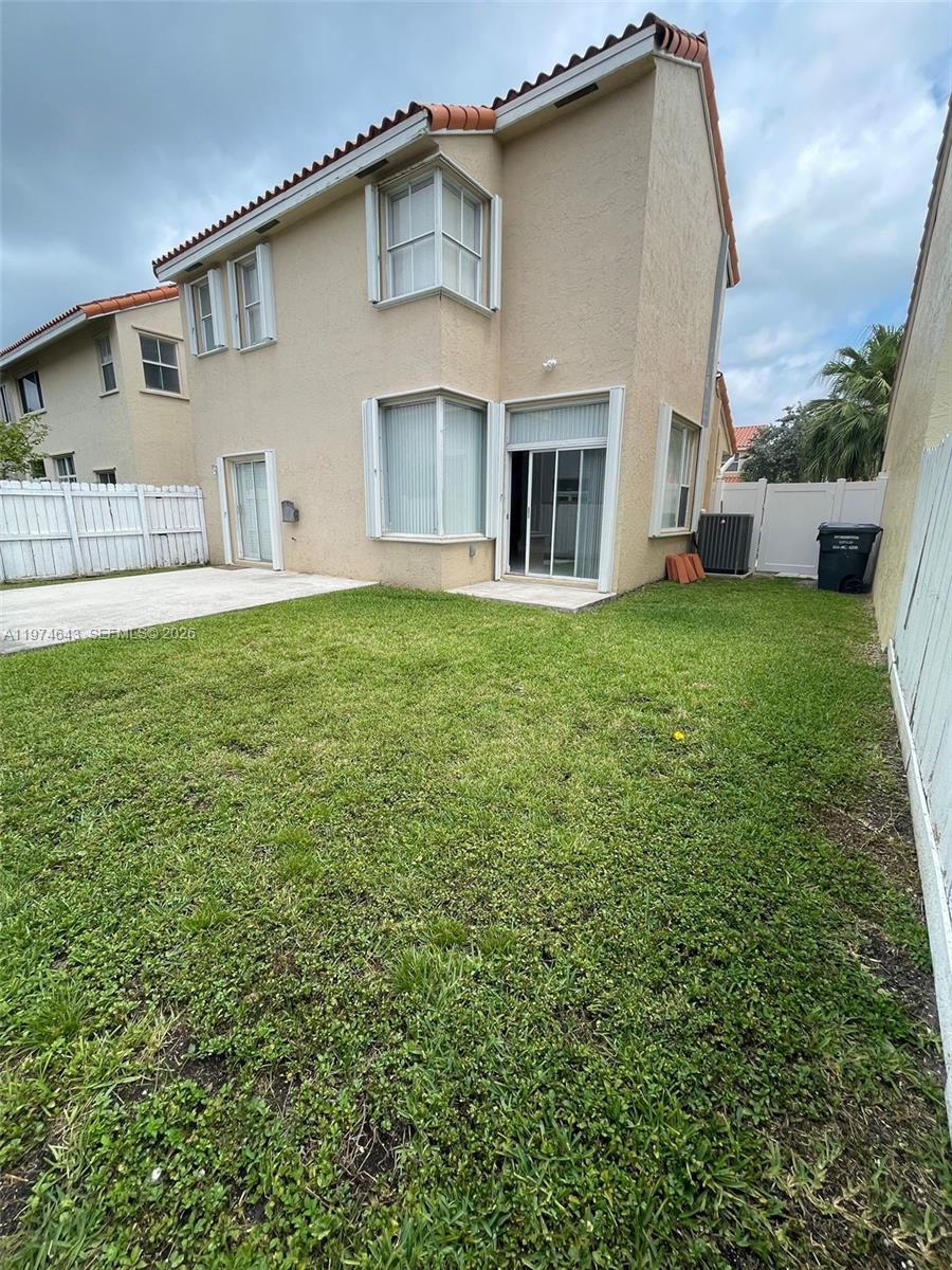 EMERALD POINTE - Residential Lease
