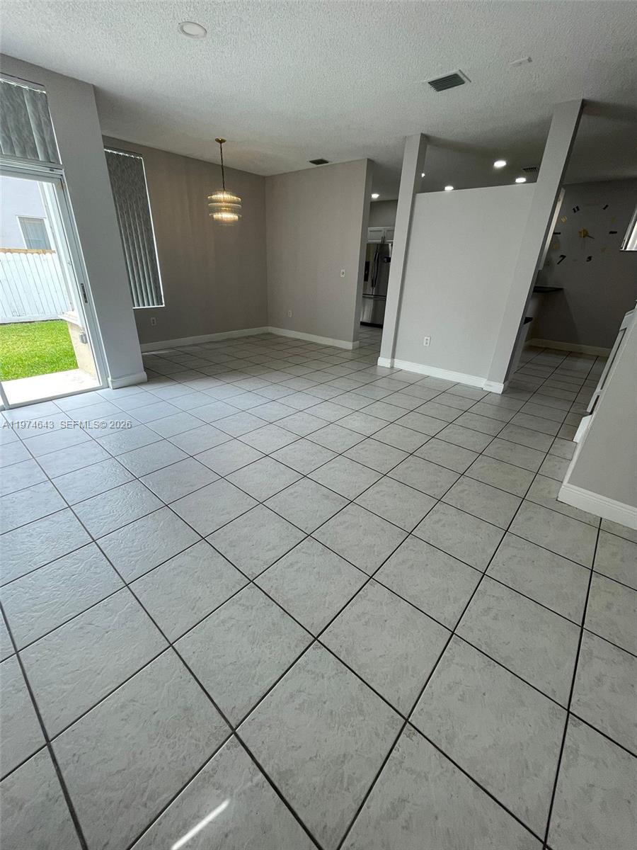 EMERALD POINTE - Residential Lease