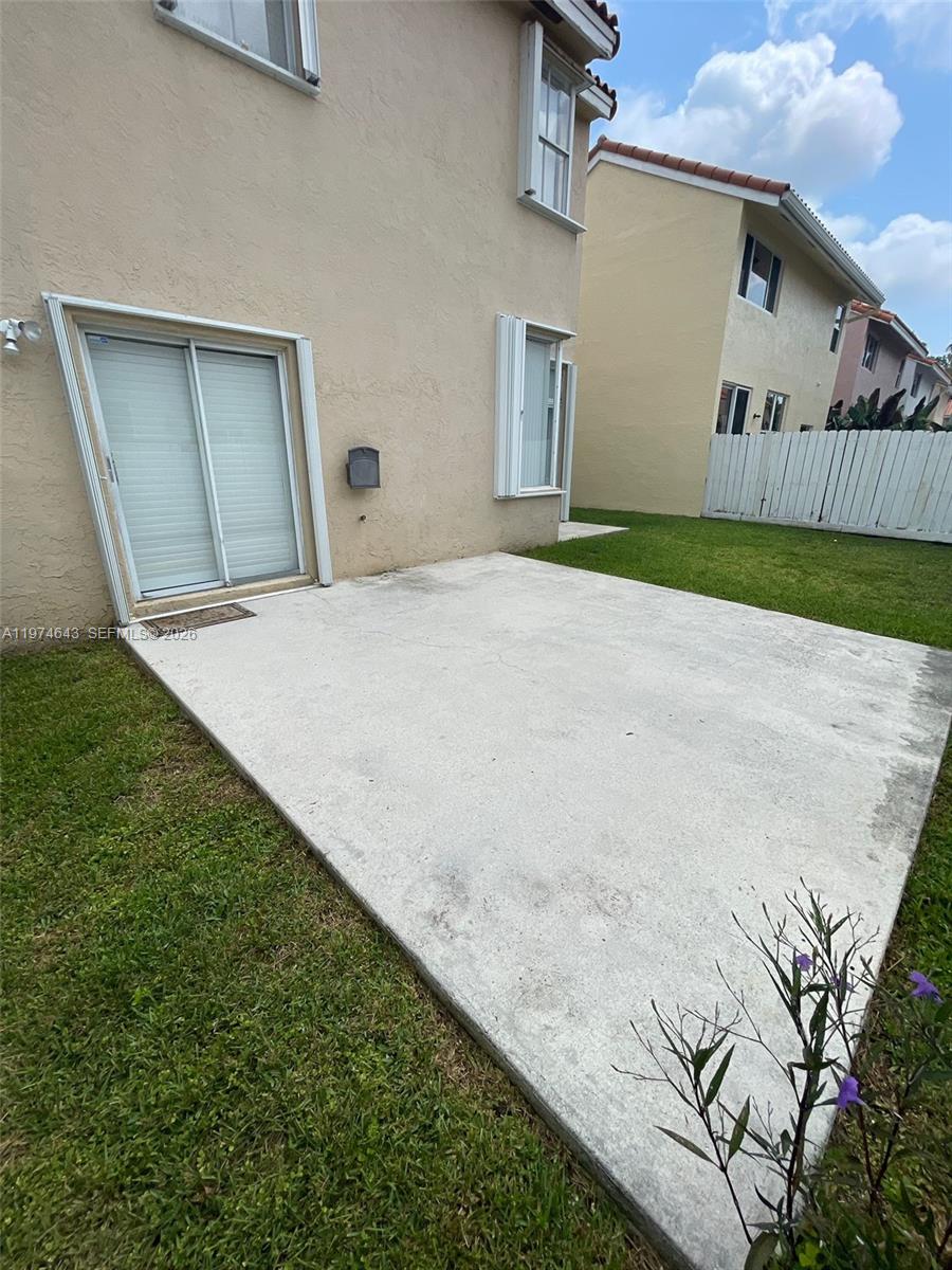 EMERALD POINTE - Residential Lease