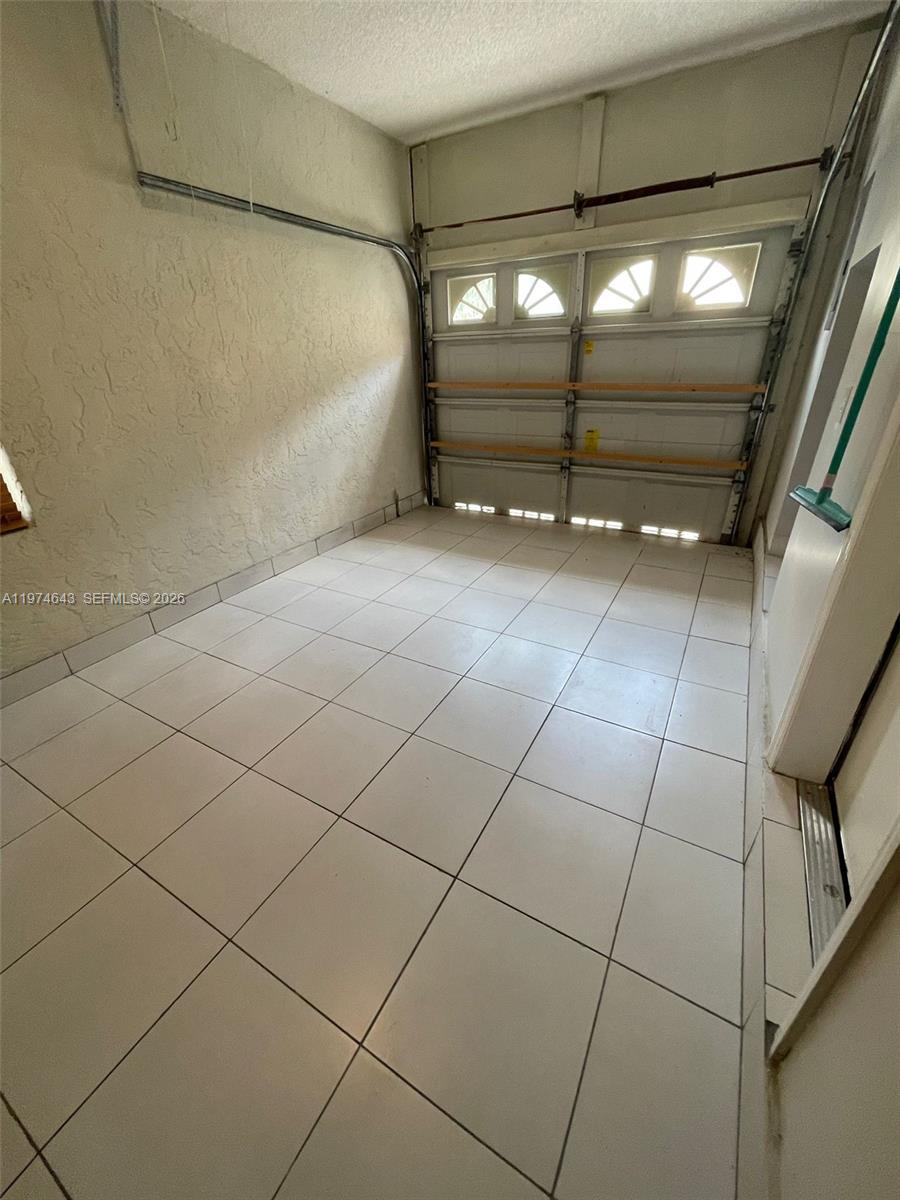 EMERALD POINTE - Residential Lease