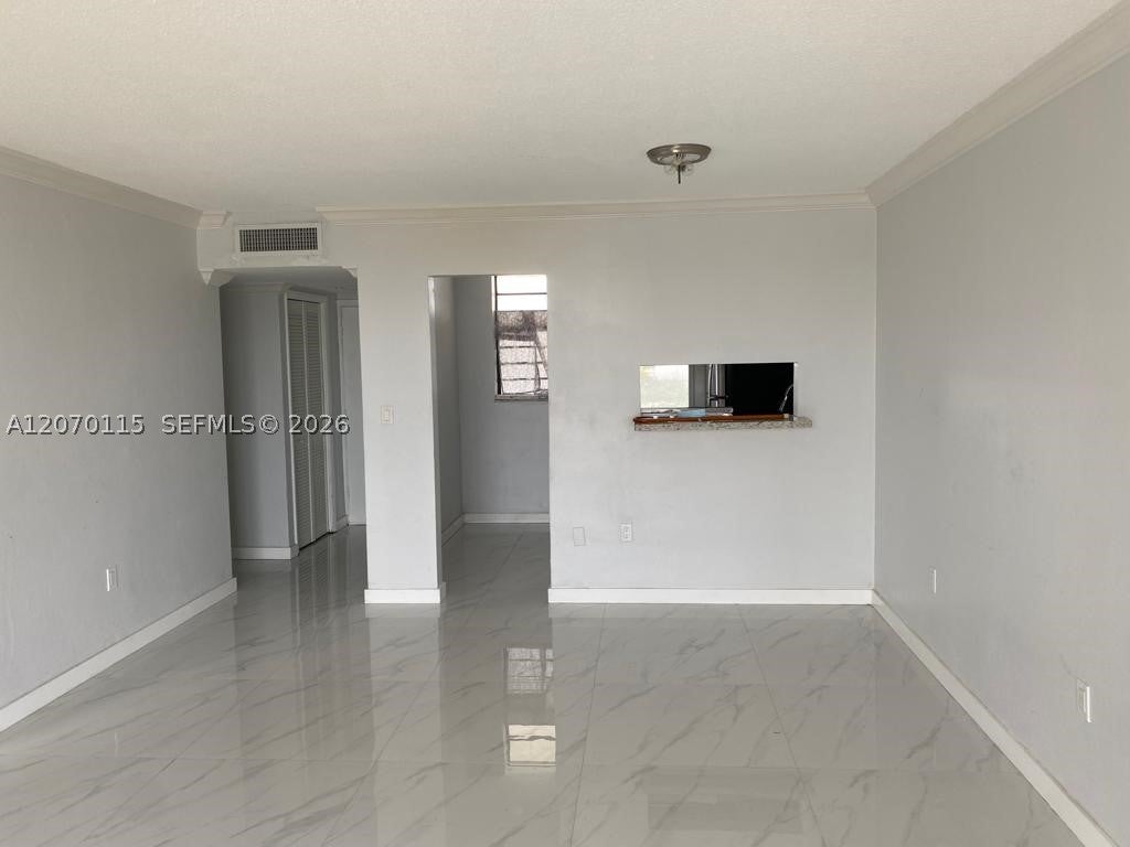 2859 Leonard Dr G408