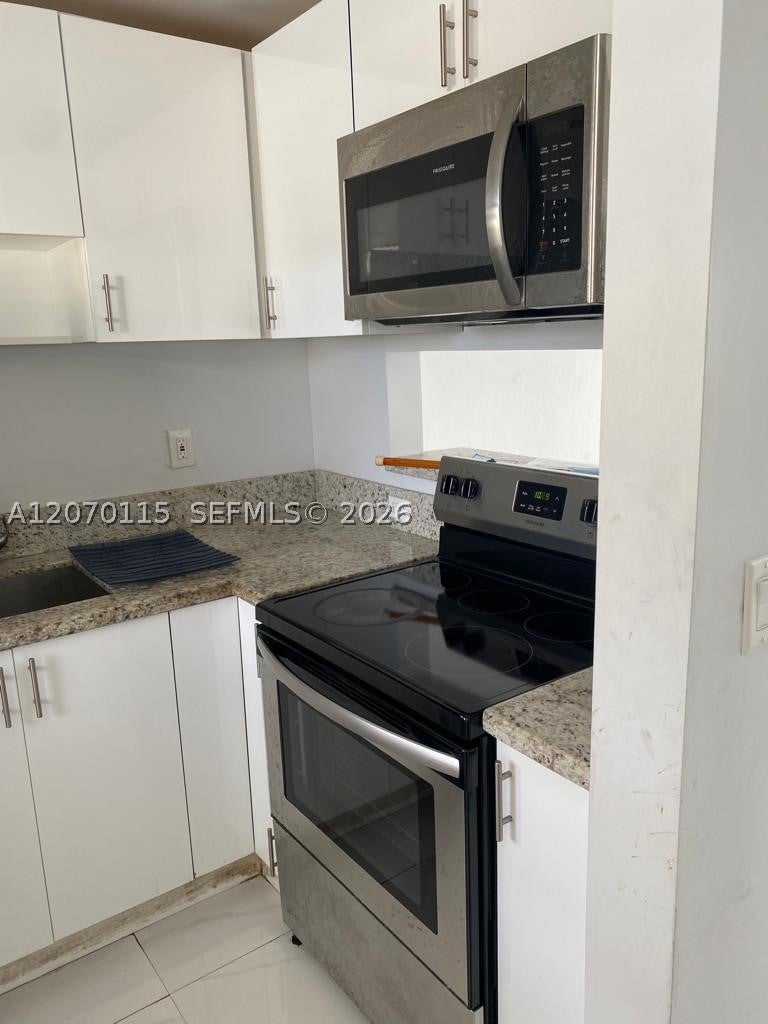 2859 Leonard Dr G408